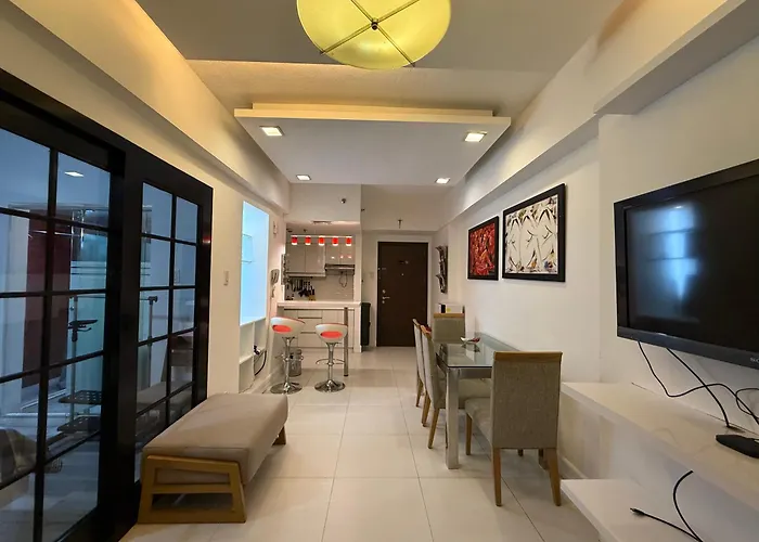 Luxury Condo At Forbeswood Parklane The Fort Bgc