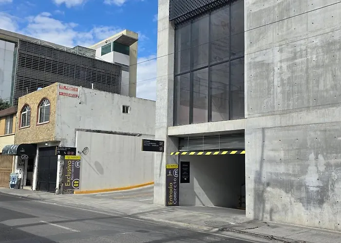 Comodo Y Lujoso Apartamento Frente A Macroplaza