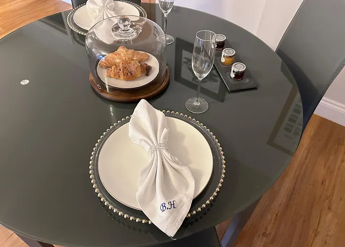 Stansted Airport Stay, Parking And Luxury Suite