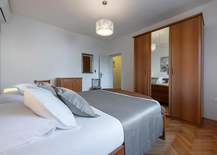 Antares Apartments