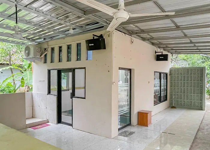 Ayna Syariah Mitra Reddoorz Indramayu
