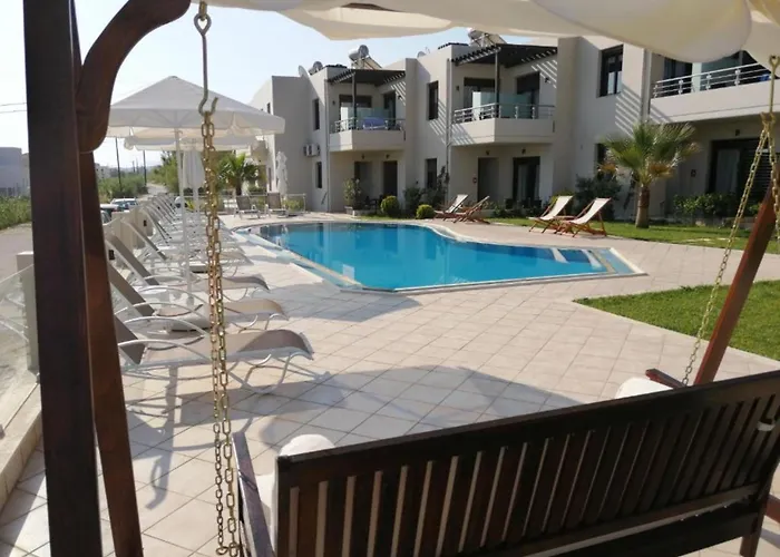 Carisa Suites And Apartments
