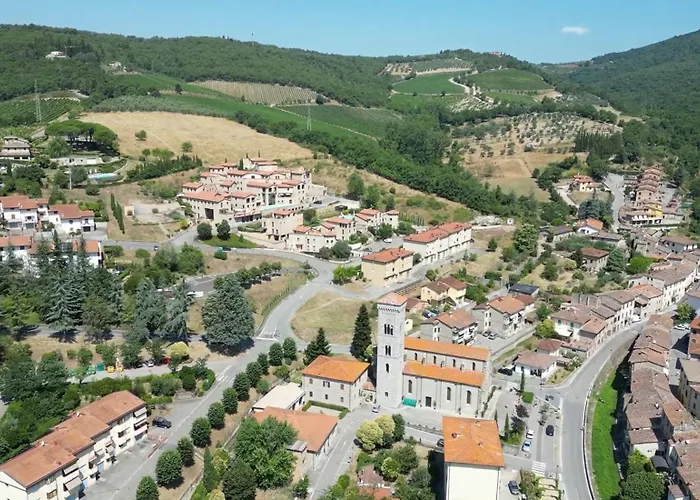 Borgo Di Gaiole - Casa Lorenzo - Apartment With A View & Travel Guide