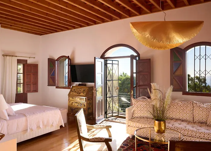 Aquagrand Artistic Luxury Beach Resort - Adults Only