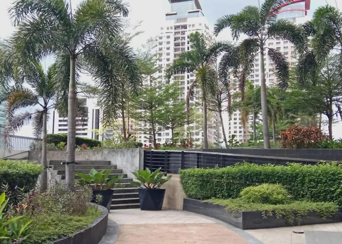 Kristal Place