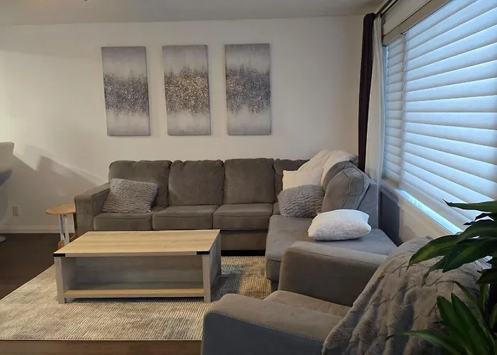 Full House - Main Floor