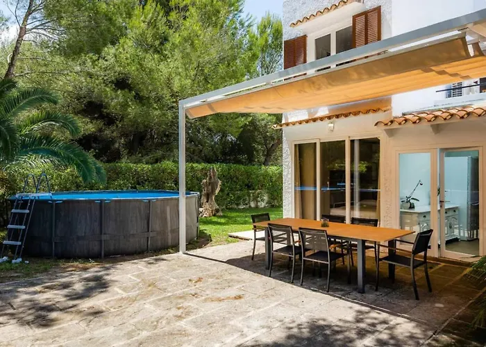 Beach House, 1 Min To Beach