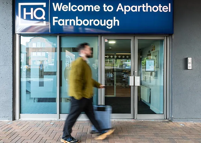 Hq Aparthotel Farnborough