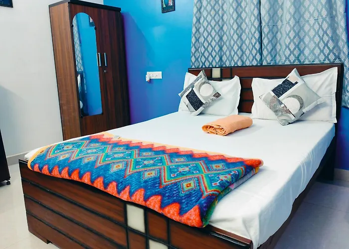 Studio Apartment With Private Entrance, Behind Dlf And Near L&T, Rmz It Park And Close To Srmc & Miot Hospital