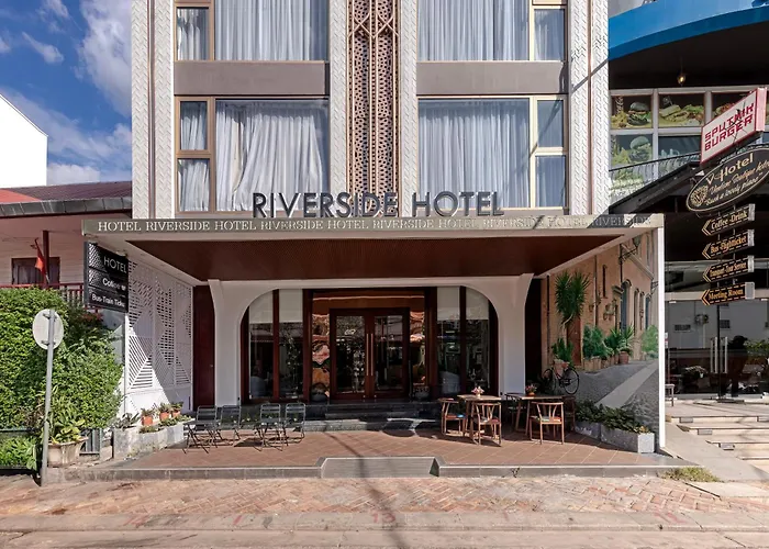 Riverside Hotel