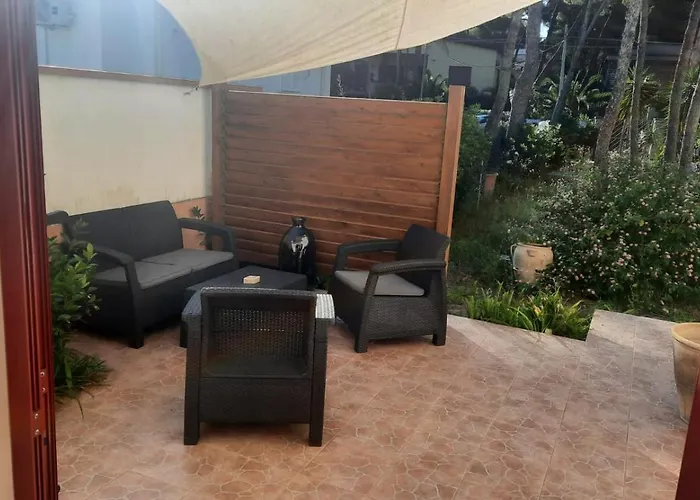 Villa Immersa In Pineta 100M Dalla Spiaggia