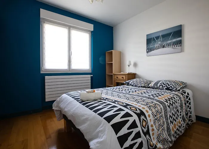 Rare Maison Moderne Proche Centre Avec Jardin Parking Gratuit