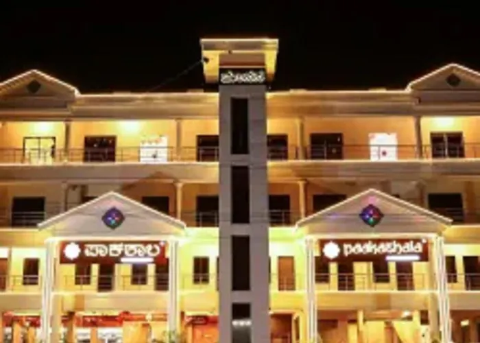 Paakashala Kumbashi