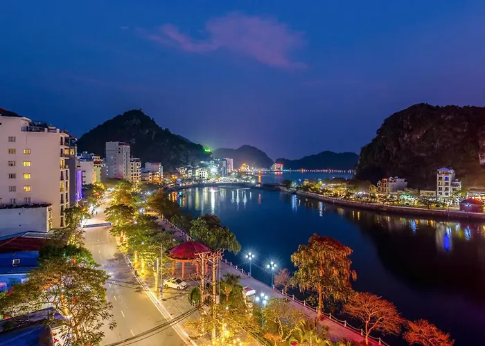 Tung Quang Hotel