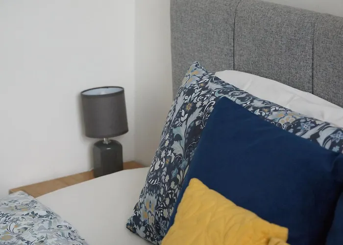 Luxury 1-Bedroom Apartment - Central Dundee