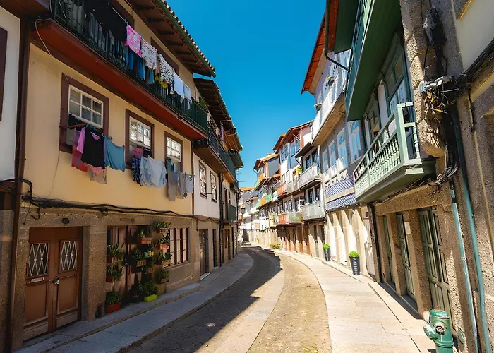 Casa Velhinha - Design, Culture&Comfort in Guimarães