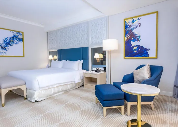 Royce Hotel & Casino