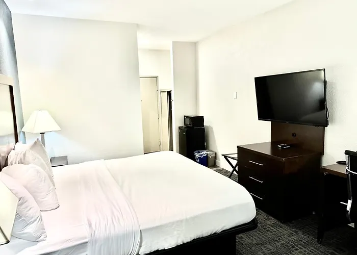 Baymont By Wyndham Richmond I-70