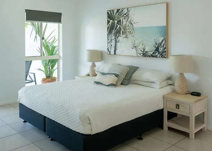 Waters Edge Apartment Cairns