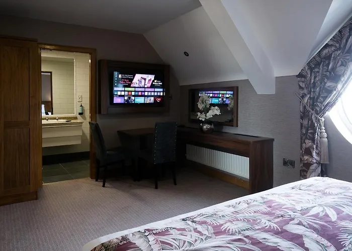 Holyrood Hotel - Leisure Centre & The Spa At Orchids