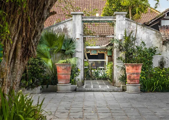 Hotel Tugu Blitar
