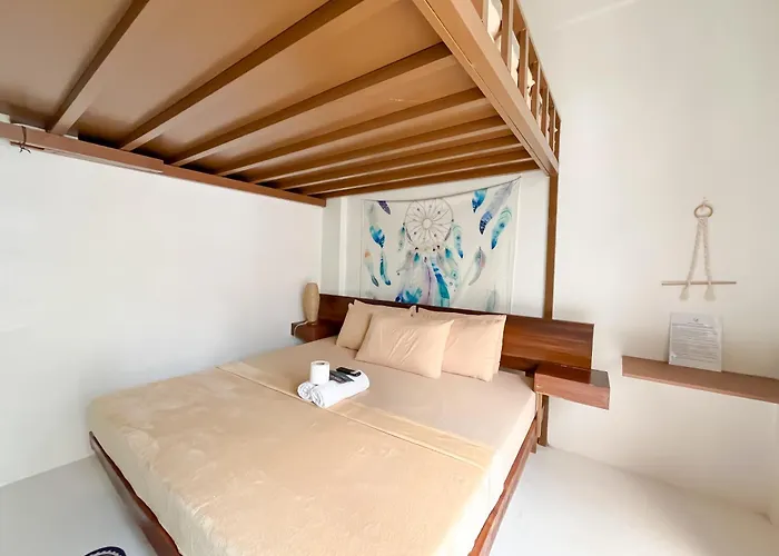 Lazerena Lodge