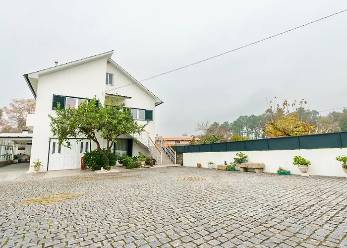 Casa O Limoeiro - Charming Village Apartment