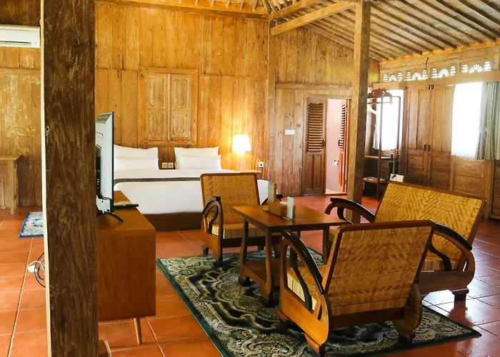 Ijen Estate Resort And Villa