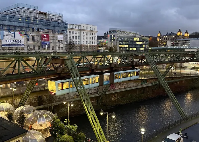 Schwebebahn View Apartment