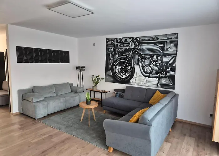 Toelgyes Apartmanhaz