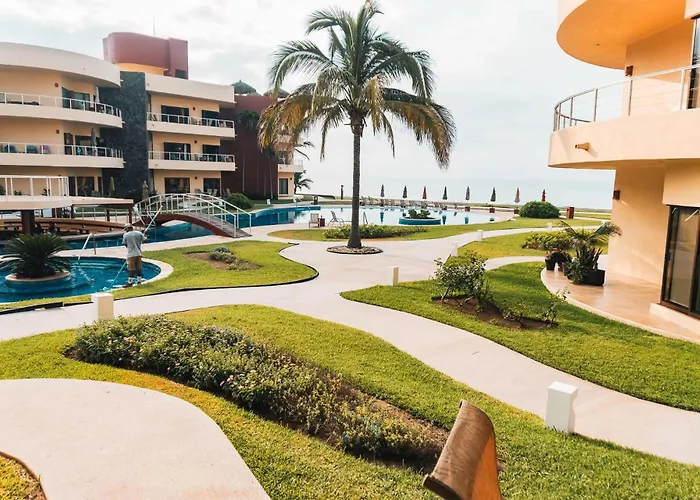 Casa Amigos , Entire 3 Bedroom Ground Floor Condo At Playa Grande Condominium Resort