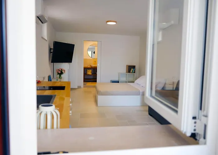 Le Carrube Rooms