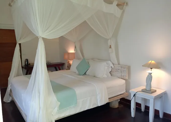 Rua Beach Resort Sumba