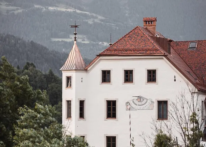 Castel Maurn