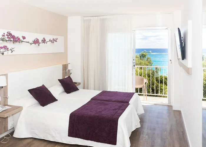 Hotel Brisa Marina (Adults Only)