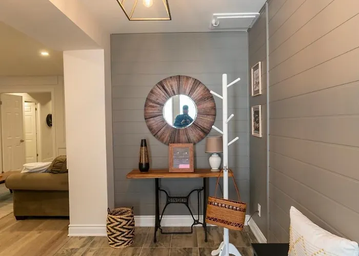 Luxurious And Spacious Apartment With 2 Bedrooms And 2 Baths