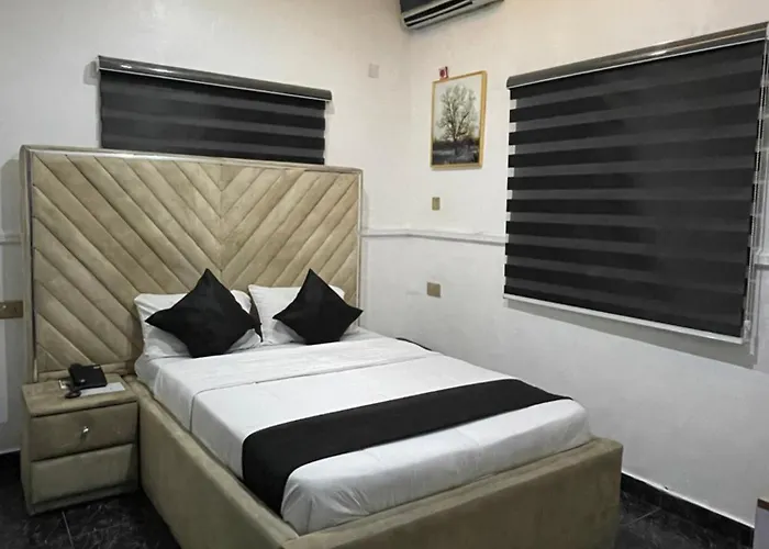 Cz Hotel