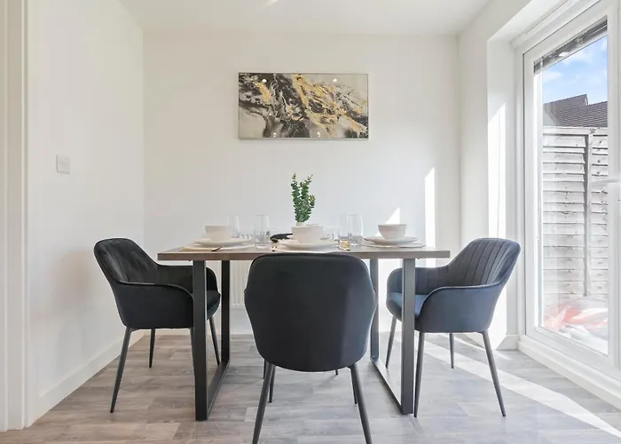 City Centre House, Large Drive, Free Parking, Wifi, Netflix