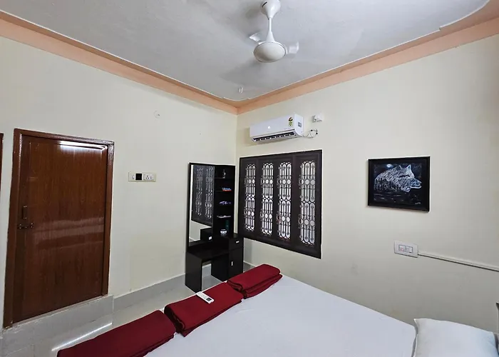 Shriya Home Stay