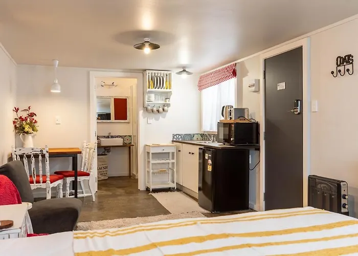 Skyline Breeze Studio