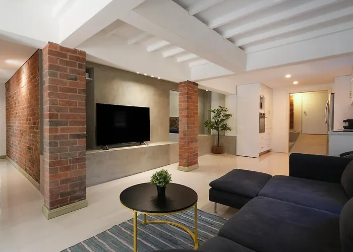 20A Ashgrove Home - Movie Room
