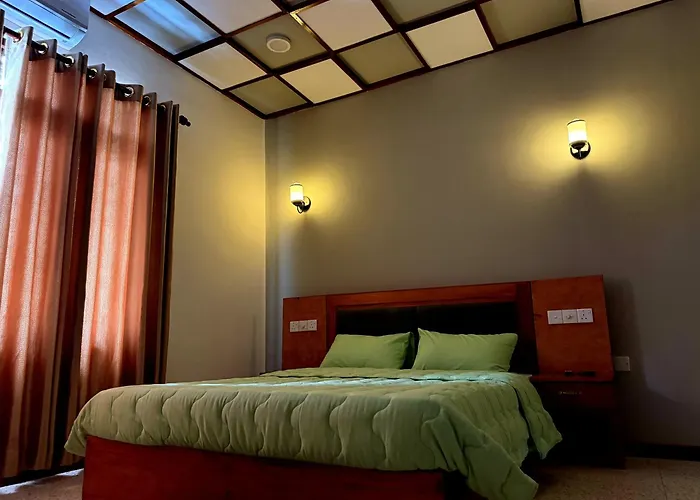 Humming Birds Suites