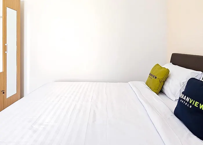 Urbanview Mj Hotel Syariah Cirebon By Reddoorz