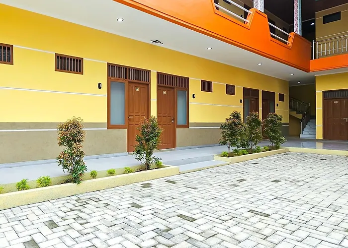 Urbanview Mj Hotel Syariah Cirebon By Reddoorz