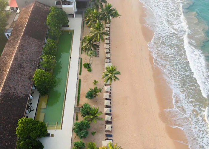 Pandanus Beach Resort & Spa