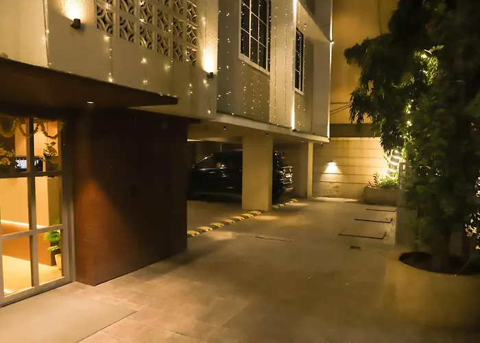 Hotel Aura Inn Airoli ,Digha