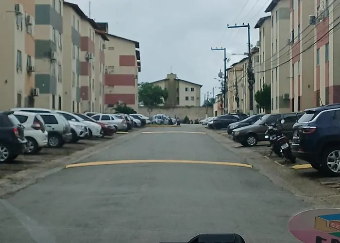 Lindo Apto! Localizado A Apenas 7 Min De Carro Da Praia