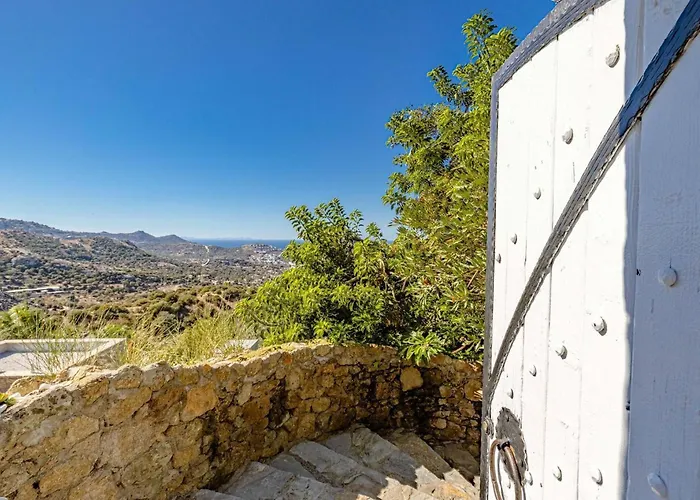 Luxurious Villa In Yalikavak With Private Pool And Breathtaking Sea Views