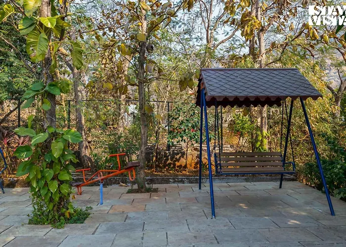 Ever Falls By Stayvista - 9Bhk Cottage With Bar & Jacuzzi