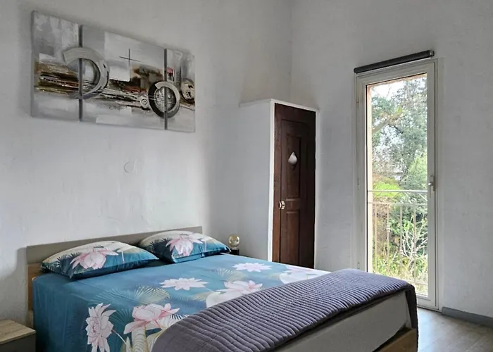 Appartement Dans Ancien Moulin A Huile Renove